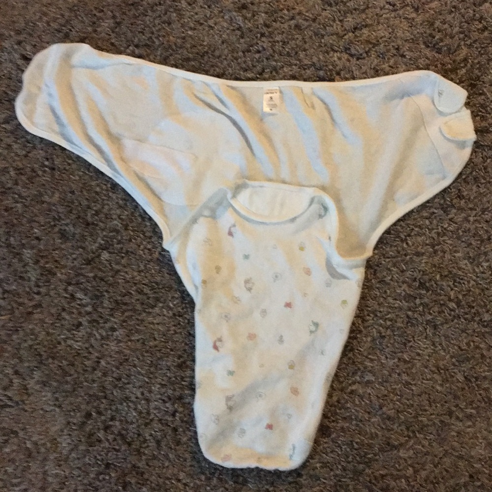 Baby swaddle